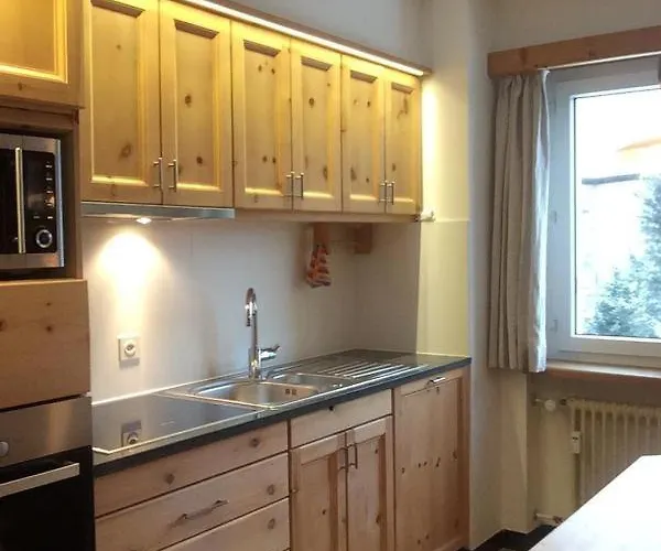 Apartman Chesa Derby 32 *